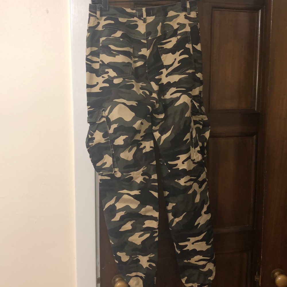 Sorella Boutique Camouflage Pants - Picture 6 of 7